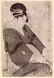 Sitzende japanische Frau (Farbholzschnitt)