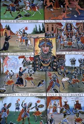 Ein Puppentheaterdekor namens Puppi, das zu einer sizilianischen Tradition gehört, die bis in die Antike zurückreicht und die Geschichte von Invasionen und normannischen Eroberungen erzählt. Palermo, Sizilien, Italien.