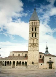 Außenansicht der Kirche San Esteban