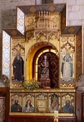 Einsiedelei (Ermita de Nuestra Señora de La Plaza). Innenraum. Altar