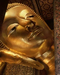 Detail des liegenden Buddha (Metall)