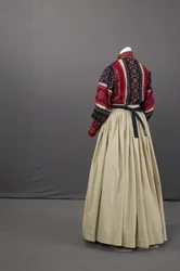 Ukrainisches Hochzeitsensemble
