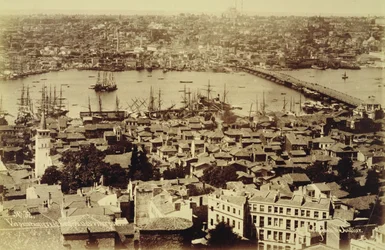 Panorama mit Blick über Istanbul und den Bosporus, ca. 1890