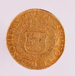 Goldmünze (8 Escudos) aus Spanien: Herrschaft von Ferdinand VI (1746-1759) 1759 Neapel, Museo Archeologico