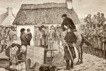 Arme Pächter werden während der Krise der Irish National Land League aus ihrem Haus vertrieben, aus „La Ilustración Española y Americana“ von 1881