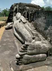 Das liegende Bild, das das Parinirvana des Buddha darstellt, Skulptur, Tempel von Gal Vihara