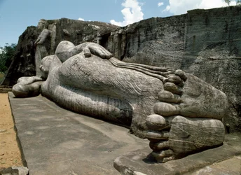 Die liegende Figur, die das Parinirvana des Buddha darstellt, Skulptur, Tempel von Gal Vihara