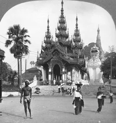 Haupteingang, Shwedagon-Pagode, Rangun, Birma, 1908
