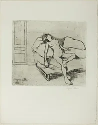 Louise nackt auf einem Sofa