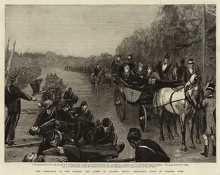 Die Inspektion durch Ihre Majestät die Königin des Ambulanzkorps von Colonel Seely im Windsor Park