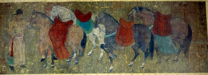 Chinesische Kunst: „Zwei Palefreniers treiben vier Pferde in einem kaiserlichen Stall“. Fragment einer Seidenmalerei, zugeschrieben Han Kan, Hofmaler des Kaisers Hiuan tsong