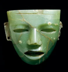 Jademaske. Kunst aus Teotihuacán in Mexiko, um 250-600. Glyptik, Inv. Gem 1921, Nr. 824. Museo degli Argenti, Palazzo Pitti, Florenz