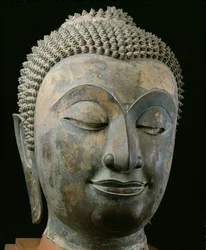 Kopf eines riesigen Buddha