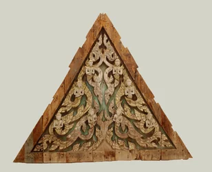 Giebel eines thailändischen Tempels, späte Ayutthaya-Periode (1351-1767)