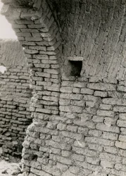 Ruinen einer Kirche in der Wüste, Detail des Pendentifs für die Kuppel, Adindan, Ägypten, Fotografie von Ugo Monneret de Villard