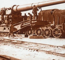 370 Eisenbahngeschütz namens Louise, Mailly, Nordfrankreich, um 1914-1918