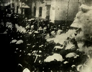 Eine Bombe explodiert am Tag der Hochzeit des Königs und der Königin von Spanien, Madrid, 1906