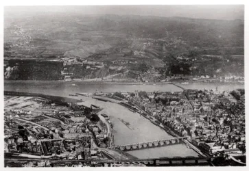 Luftaufnahme von Koblenz, Rhein-Pfalz, Deutschland, aus einem Zeppelin, ca. 1931 1933