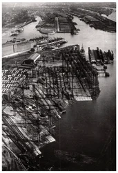Luftaufnahme der Bremer Vulkan Werft, Bremen, Deutschland, aus einem Zeppelin, ca. 1931-1933