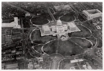 Luftaufnahme des Kapitols, Washington DC, USA, von einem Zeppelin, 1928-1933