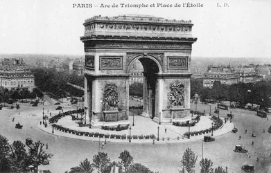 Arc de Triomphe und Place de l