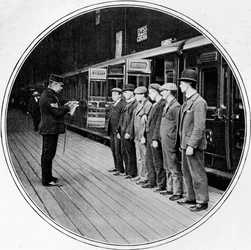 Armeerekruten auf dem Weg zum Dienst, London, um 1900-1901