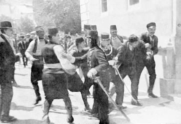 Verhaftung von Gavrilo Princip, dem Attentäter des Erzherzogs Franz Ferdinand, 1914