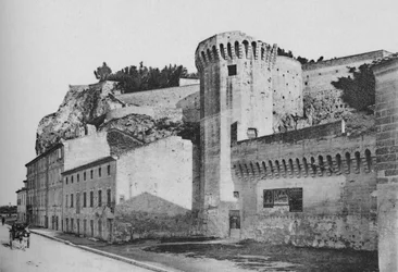 Avignon - Die Felsen und Doms und die Stadtmauern, ca. 1925