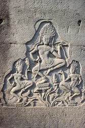 Bayon, Himmlische Tänzer in eine Säule geschnitzt, Siem Reap, Kambodscha