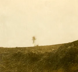 Bombe explodiert, ca. 1914-1918