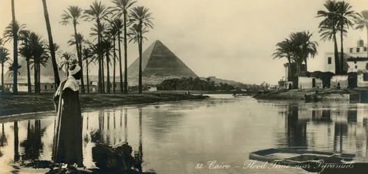 Kairo - Hochwasserzeit in der Nähe der Pyramiden, ca. 1918-1939