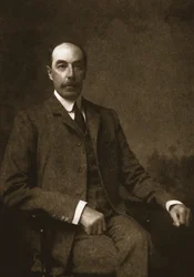 Kapitän James Foster, 1911