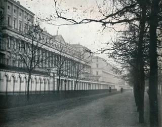 Carlton Hose Terrace, 1933