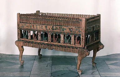 Kasten, Opfer, Ägyptisch