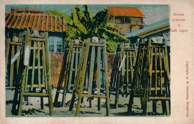 Chinesische Kriminelle in Todeskäfigen, ca. 1900