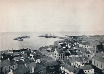 Donaghadee - Blick vom Kirchturm, zeigt den Hafen, 1895