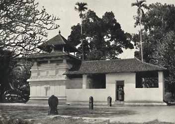 Gedige Vihara, Kandy Beispiel eines buddhistischen Tempels im Stil eines Hinduheiligtums, Dewale