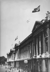Deutsches besetztes Paris, Zweiter Weltkrieg, Juli 1940
