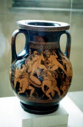 Griechische Vase mit Figuren von kämpfenden Kriegern