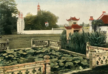 Hanoi. Pagode Du Pinceau, Hanoi. But Thap Pagode, 1900