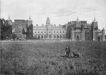 Hatfield House, Südfront