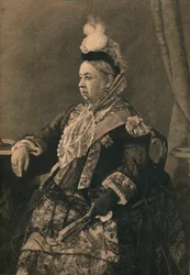 Ihre Majestät die Königin im Kleid, das bei der Jubiläumsfeier in der Westminster Abbey getragen wurde, 1887