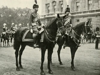 Seine Majestät mit dem Herzog von Gloucester, bei der Trooping the Colour, 1928, 1937