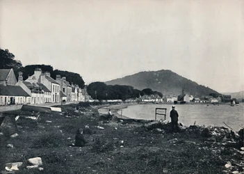 Inveraray - Die Stadt und der Hügel von Duniquoich, 1895