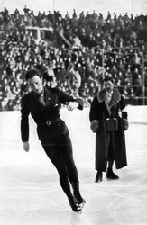 Karl Schäfer, österreichischer Eiskunstläufer, Olympische Winterspiele, Garmisch-Partenkirchen, Deutschland, 1936