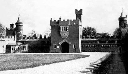 Innenhof des Killyleagh Castle, Killyleagh, County Down, Nordirland, frühes 20. Jahrhundert