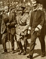 König George V. besucht ein Baseballspiel in Stamford Bridge, London, 1935
