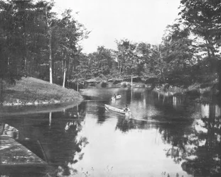 Kleiner See im Gelände des Soldatenheims, Milwaukee, Wisconsin, USA, um 1900