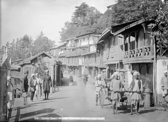 Lakkar Bazaar, mit der Hindustan- und der Tibetstraße, Simla, Indien, 20. Jahrhundert