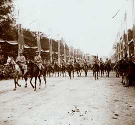 Berittene Offiziere, Siegesparade, Paris, Frankreich, ca. 1918-1919